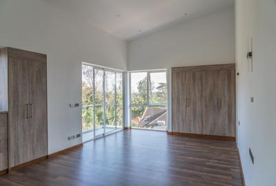 4 Bed Townhouse with En Suite at Kabasiran Avenue - 3