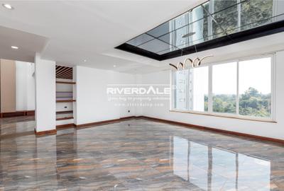 5 Bed Apartment with En Suite in General Mathenge