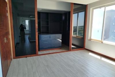 4 Bed Apartment with En Suite in General Mathenge - 4