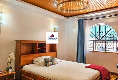 4 Bed Villa with En Suite in Brookside - 2