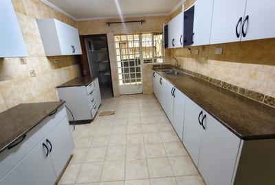 4 Bed Apartment with Parking in Kileleshwa