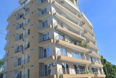 Serviced 4 Bed Apartment with En Suite at Beach Road - 2