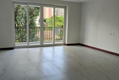 3 Bed Apartment with En Suite at Parklands