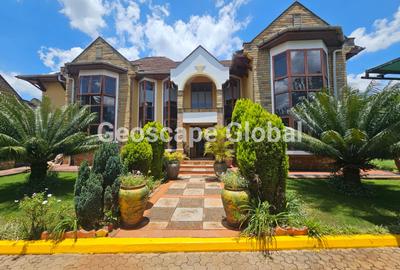 5 Bed House with En Suite in Runda - 2
