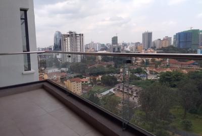 3 Bed Apartment with En Suite in Riverside - 2
