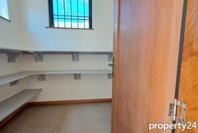 5 Bed House with En Suite at Kibagare - 4