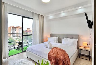 Serviced 2 Bed Apartment with En Suite at Riverside Drive - 2