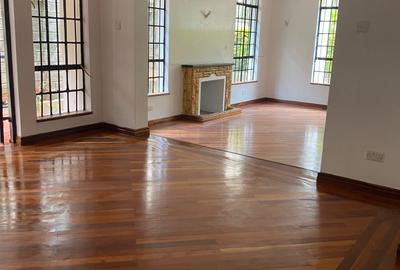 4 Bed Townhouse with En Suite in Westlands Area - 3