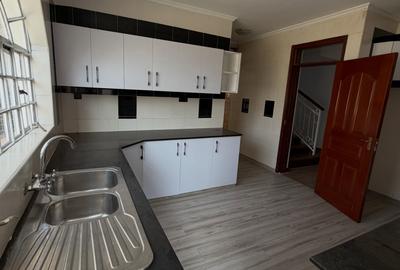 4 Bed Townhouse with En Suite at Amboseli Road - 3