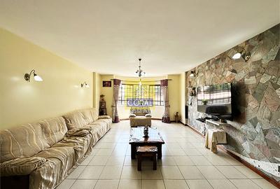 4 Bed Apartment with En Suite in Parklands