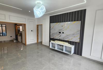 5 Bed House with En Suite at Forest Line Road - 4