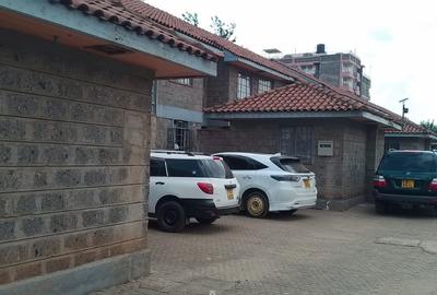 3 Bed Townhouse with En Suite in Kamakis - 2