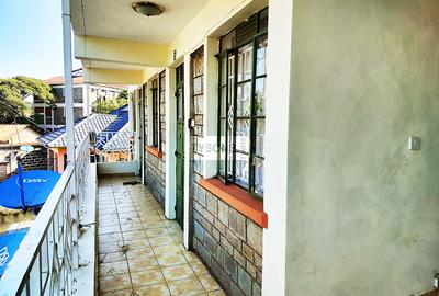 2 Bed Apartment with Parking in Kisumu - 4