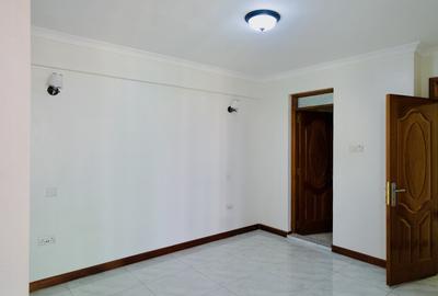 2 Bed Apartment with En Suite at 2026-411 - 4