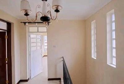 4 Bed Townhouse with En Suite in Karen - 3