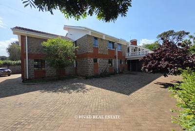 5 Bed House with Garden in Runda - 2