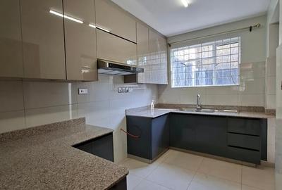 4 Bed Townhouse with En Suite in Westlands Area - 4