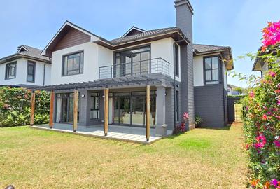 4 Bed Villa with En Suite at Five-Star Paradise - 3
