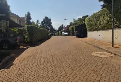 4 Bed House with En Suite in Kiambu Road - 2