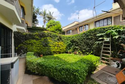 4 Bed House with En Suite at Grevillea Grove - 3