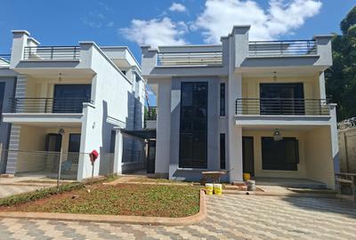 4 Bed Villa with En Suite in Gikambura
