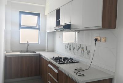 2 Bed Apartment with En Suite in Lavington