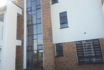 4 Bed House with En Suite in Ongata Rongai - 4