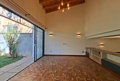 4 Bed Townhouse with En Suite in Westlands Area - 3
