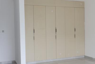 Serviced 3 Bed Apartment with En Suite in General Mathenge - 4