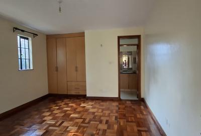 4 Bed Townhouse with En Suite in Runda - 3