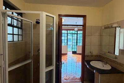 4 Bed Townhouse with En Suite in Lavington - 3
