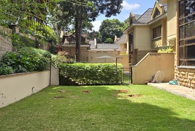 5 Bed Townhouse with En Suite at Convent Drive