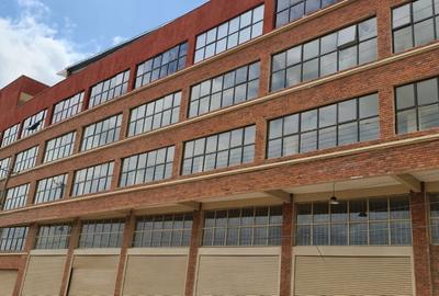 1,000 m² Commercial Property with Service Charge Included in Embakasi