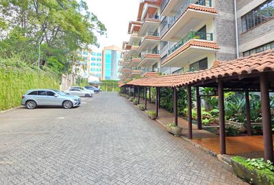 3 Bed Apartment with En Suite at Riverside Drive - 4