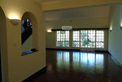 3 Bed Apartment with En Suite in Lavington - 4