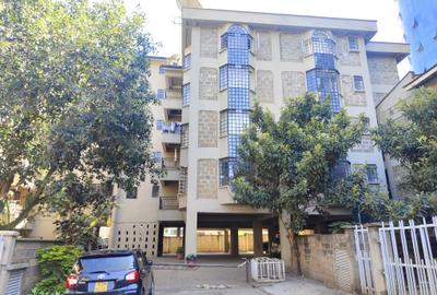 3 Bed Apartment with En Suite in Kilimani - 2