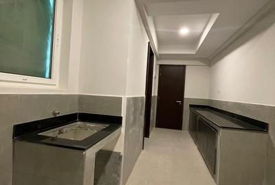 2 Bed Apartment with En Suite in General Mathenge - 4