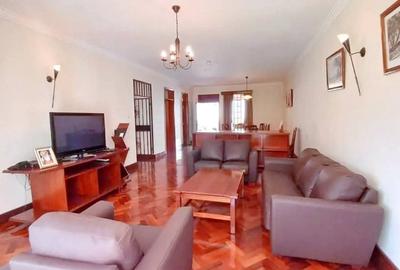 Furnished 3 Bed Apartment with En Suite in Spring Valley - 2