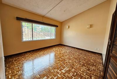 3 Bed Townhouse with En Suite in Brookside - 4