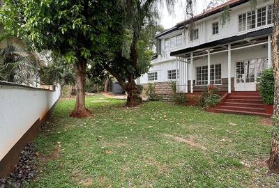 3 Bed House with En Suite at Lavington Green - 3