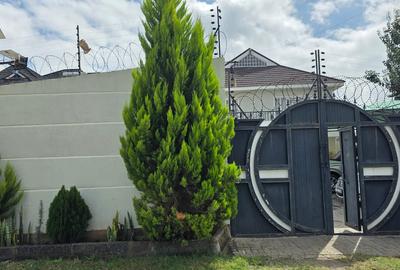 5 Bed Townhouse with En Suite in Kitengela - 2