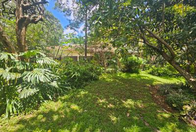 4 Bed House with En Suite in Rosslyn