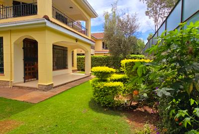 4 Bed Townhouse with En Suite at Lavington Off Convent Drive - 3