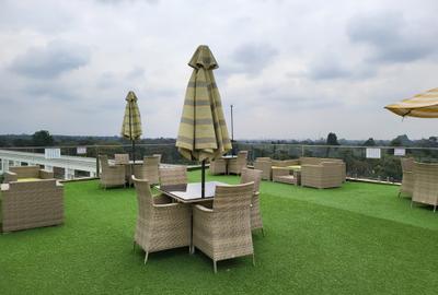 4 Bed Apartment with En Suite in Parklands