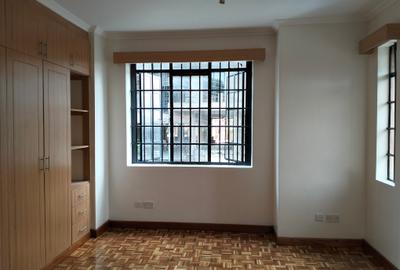 4 Bed Townhouse with En Suite in Kitisuru - 4