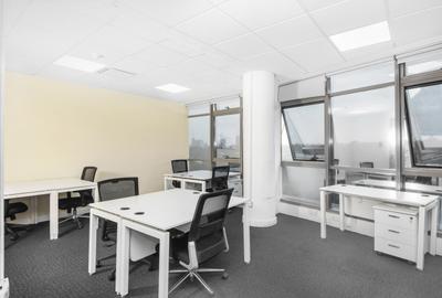 Furnished 60 m² Office with Service Charge Included at - 2