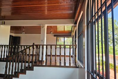 5 Bed House with En Suite in Runda - 4