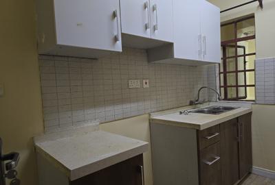 2 Bed Apartment with Swimming Pool at Ole Dume Rd - 4