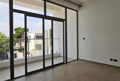 5 Bed Townhouse with En Suite in Lavington - 4