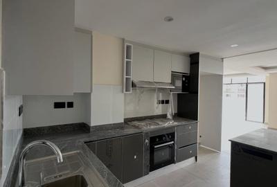 4 Bed Apartment with En Suite in General Mathenge - 3
